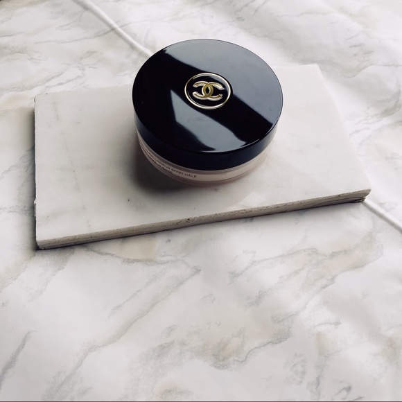 Chanel Soleil Tan de Chanel **Original Formula** - Picture 2 of 8